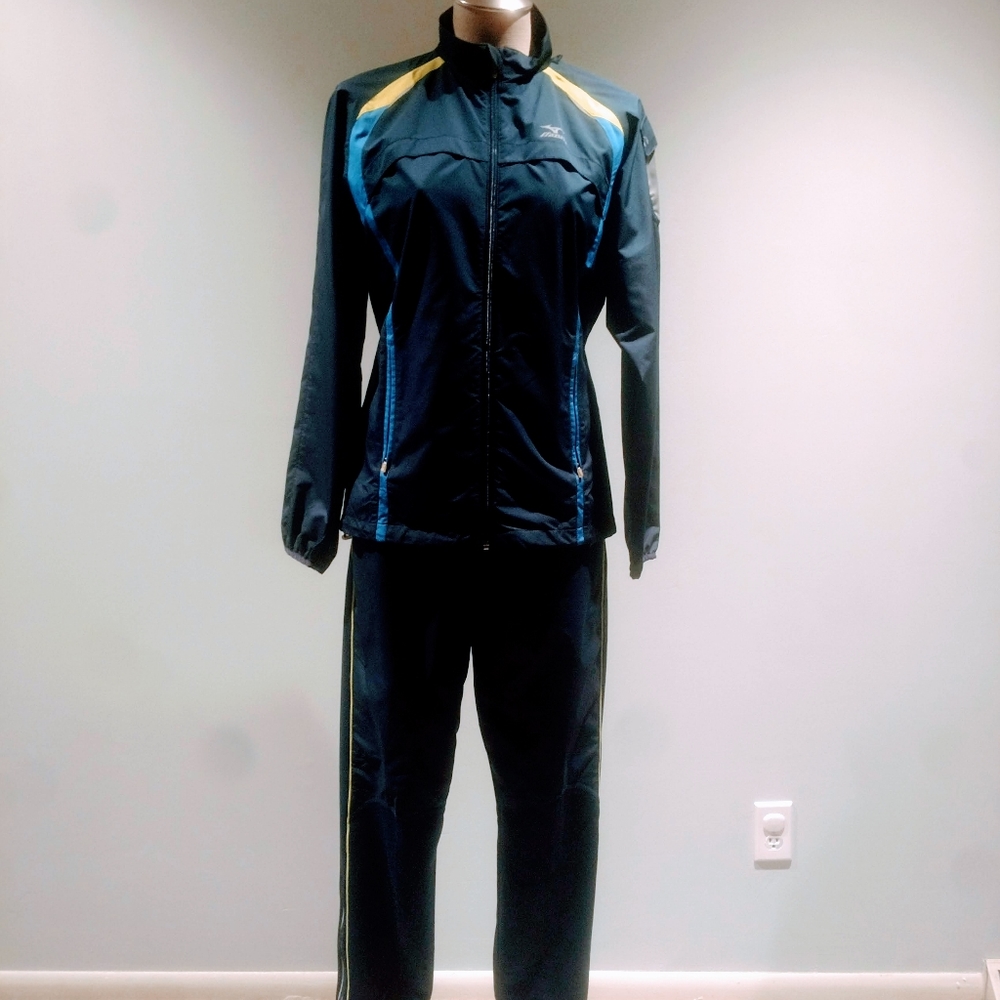 Vintage Mizuno Women's Windbreaker Track Pant Suit